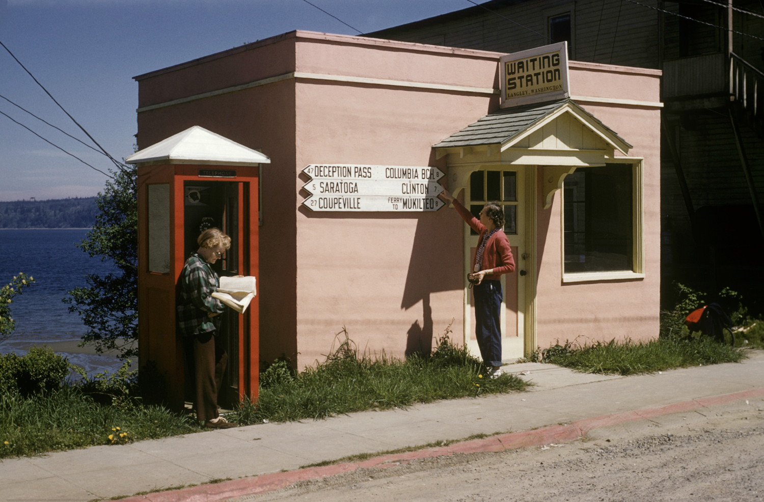 waiting station